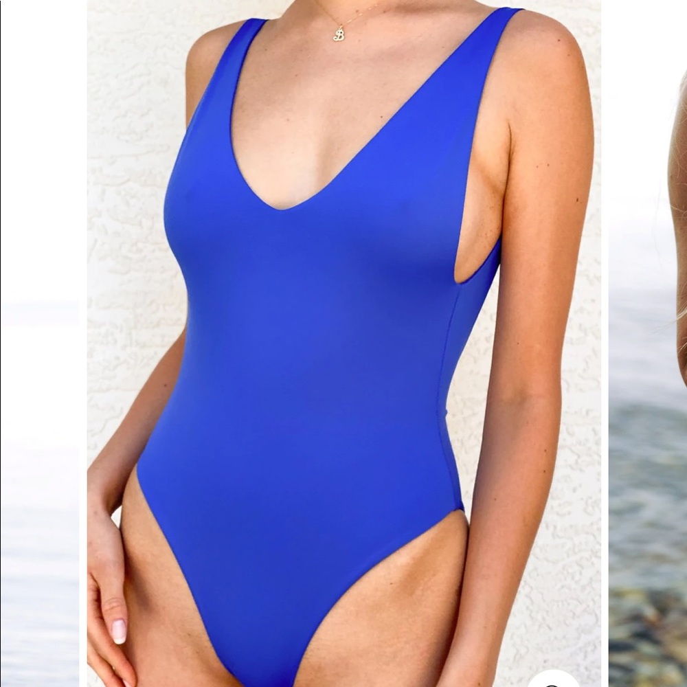 NWOT Londre “the minimalist” swimsuit